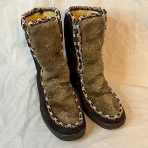 Vtg Quoddy Women's Boot Sz 7 Shearling Lined Faux Fur Moccasin Brown‎ Tan Snow
